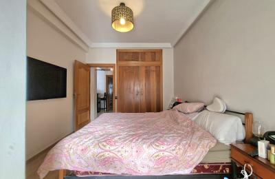 Appartement traversant au 4eme étage à vendre