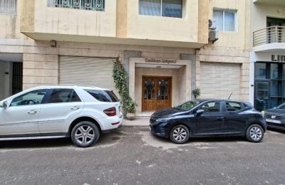 Local commercial à louer aux Iris, Racine, 125m2